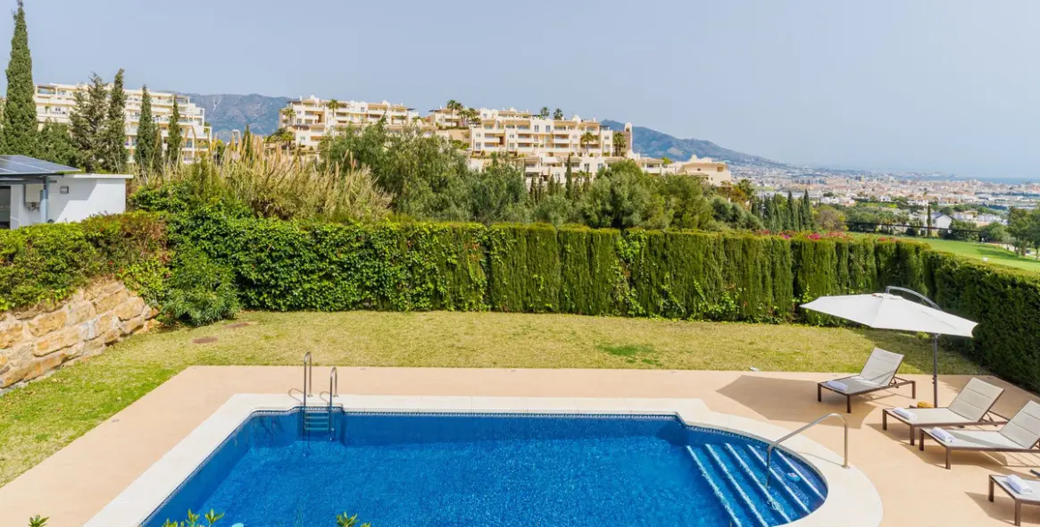 Alquiler a largo plazo de villa independiente en Mijas Costa 14