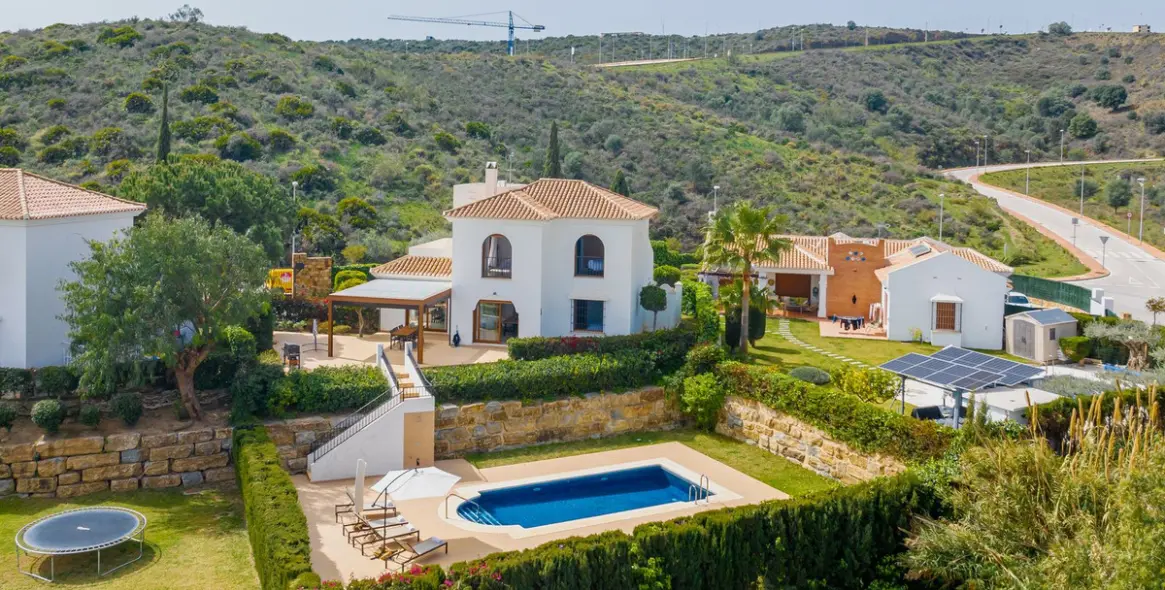 Alquiler a largo plazo de villa independiente en Mijas Costa 21