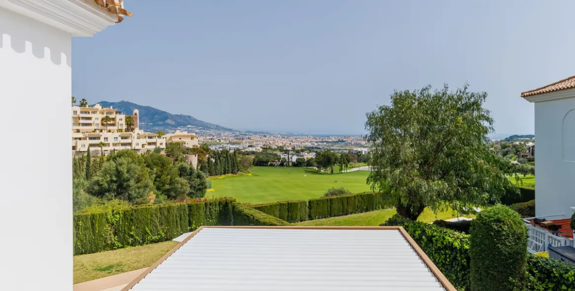 Alquiler a largo plazo de villa independiente en Mijas Costa 25