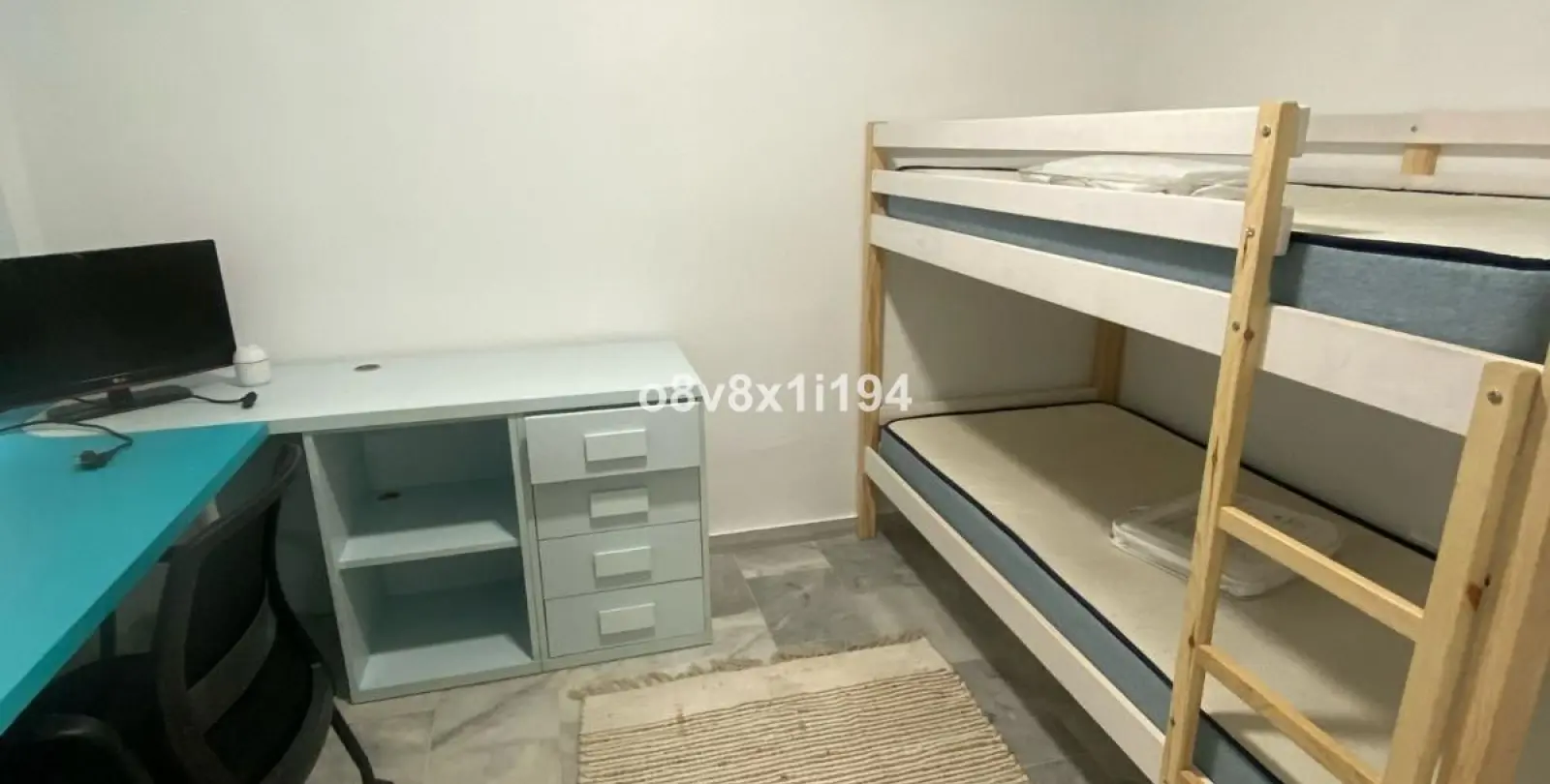 Продажа апартаментов на первом этаже в Casares 25