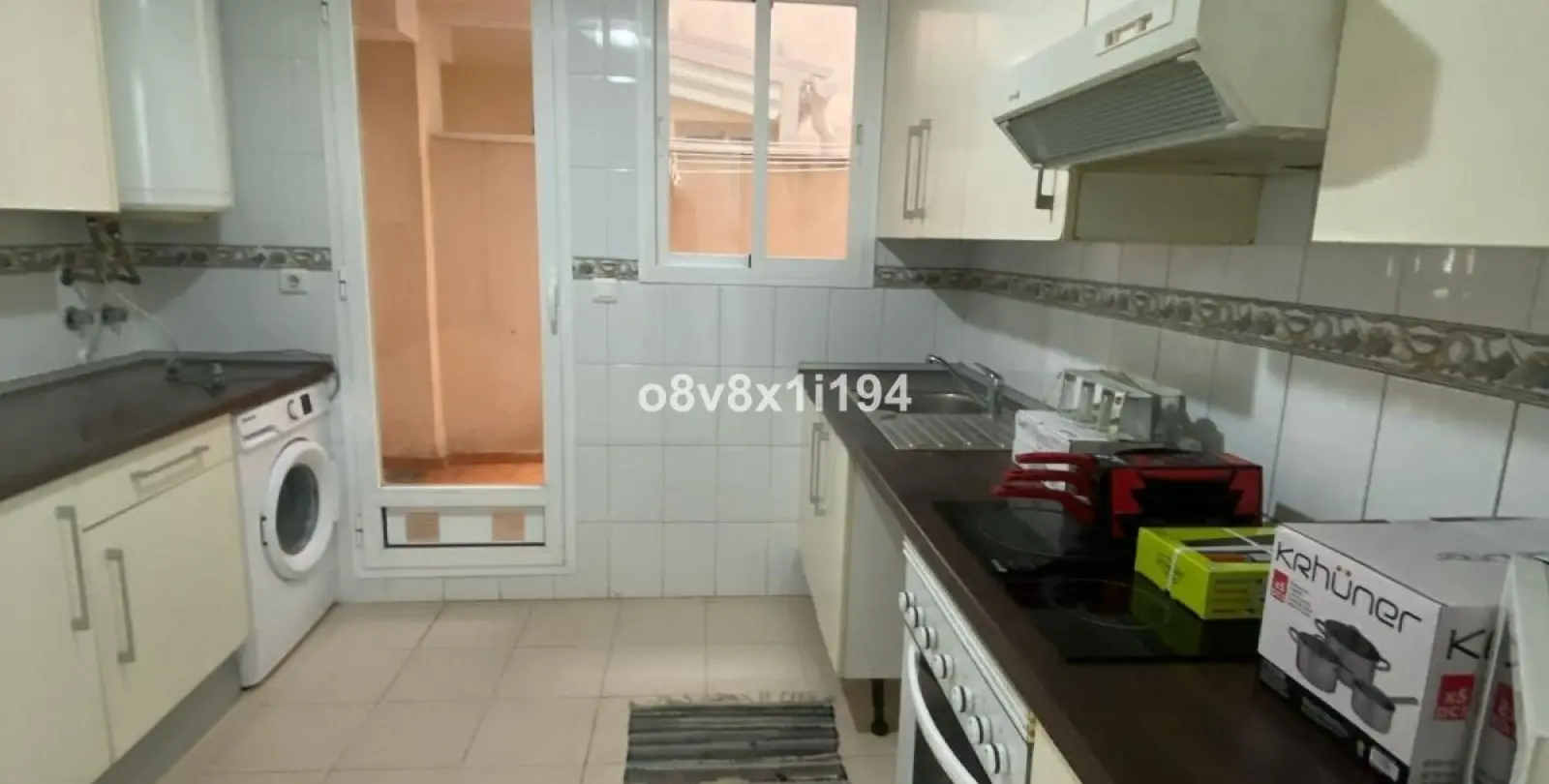 Продажа апартаментов на первом этаже в Casares 30