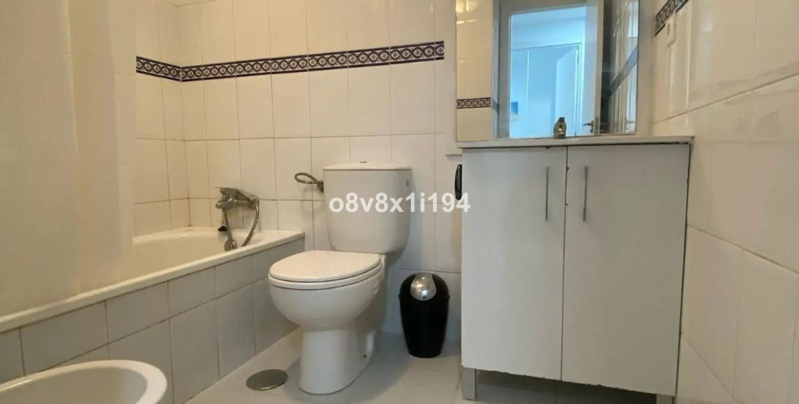 Продажа апартаментов на первом этаже в Casares 31