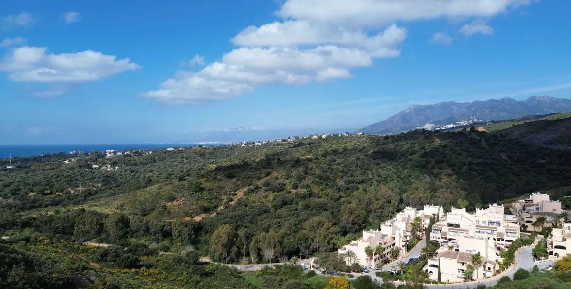 Venta de apartamento en planta media en Elviria 21