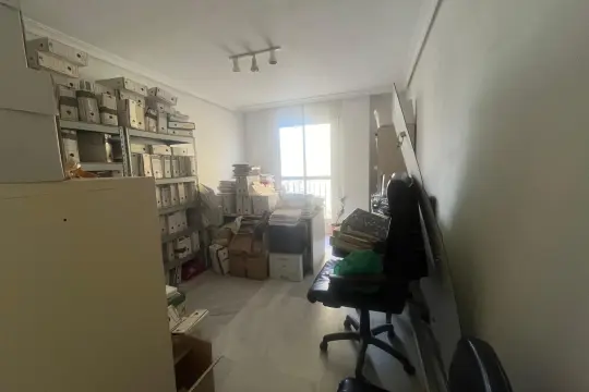 Image 6 thumb