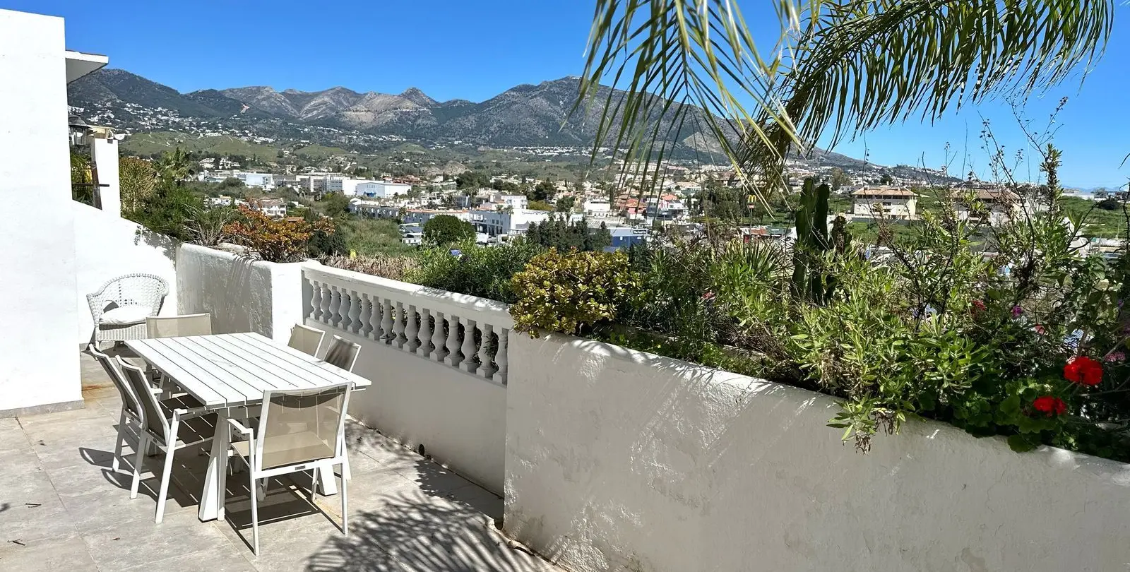 Sale of ground floor apartment in Fuengirola 1