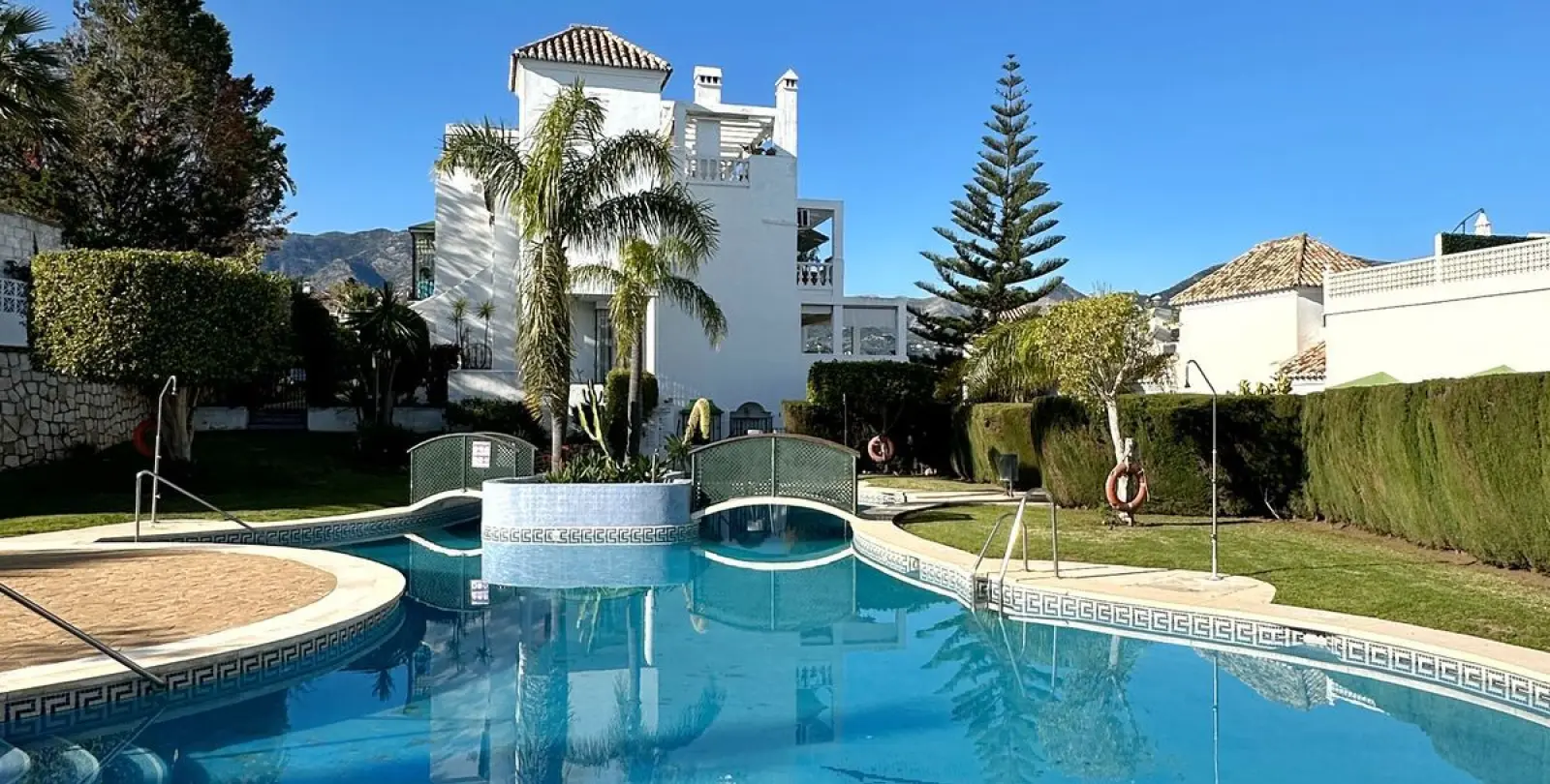 Sale of ground floor apartment in Fuengirola 25