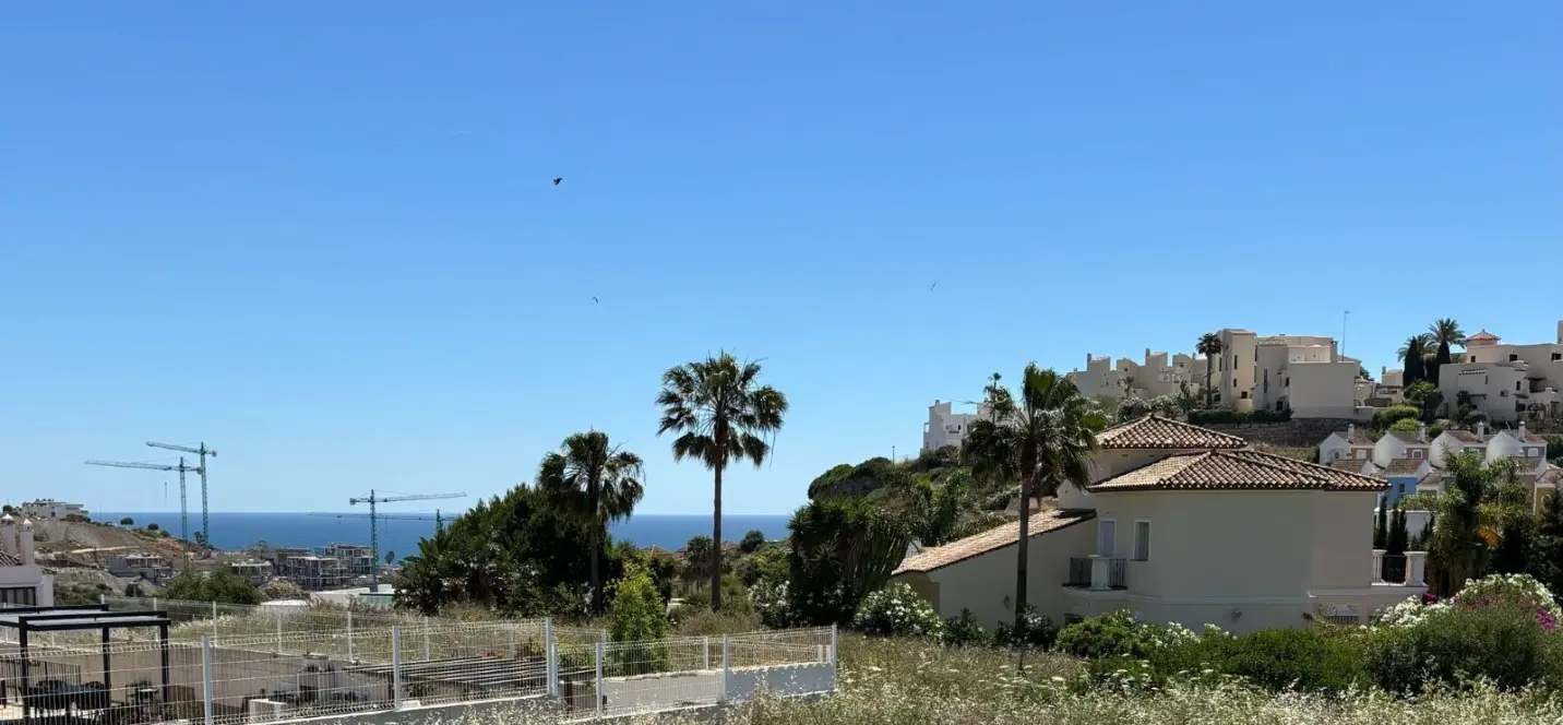 Venta de parcela residencial en Casares Playa 0