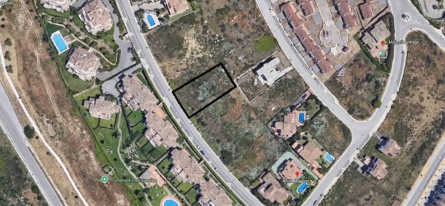 Venta de parcela residencial en Casares Playa 2