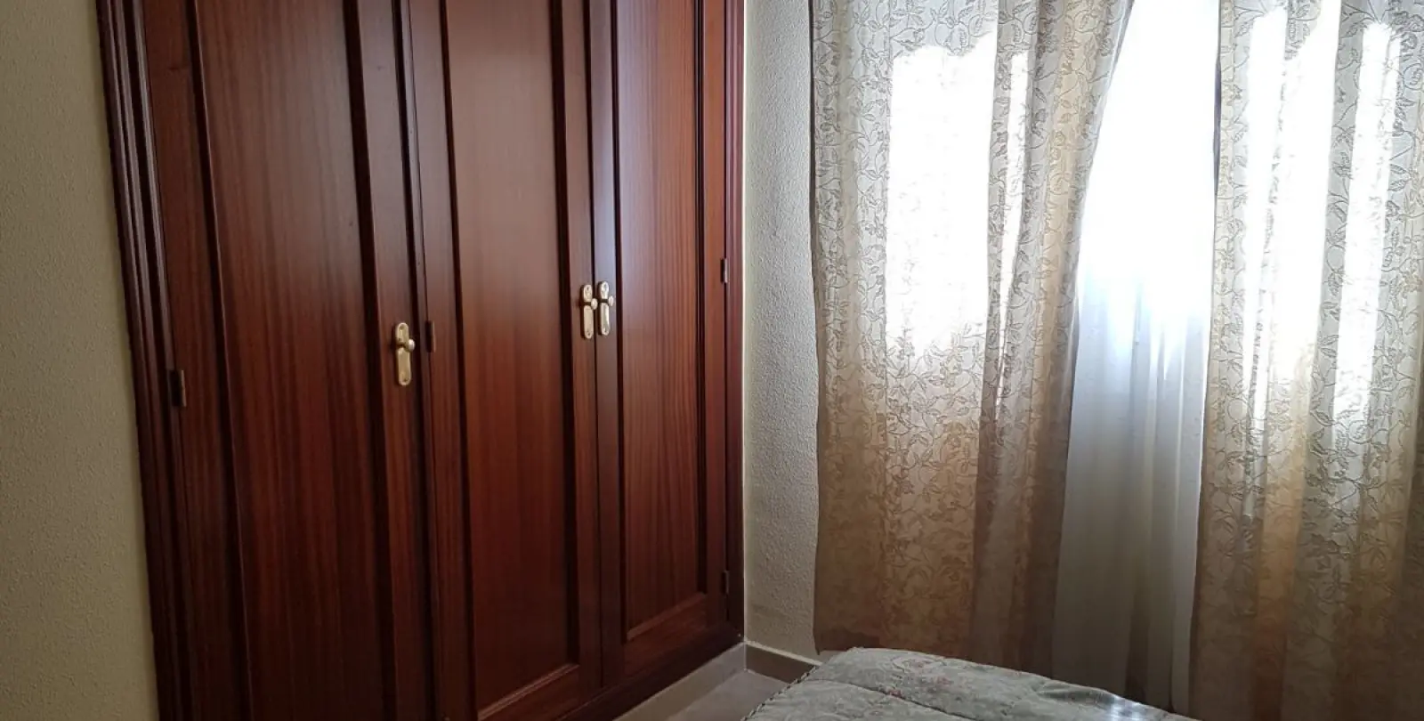 Venta de apartamento en planta media en Fuengirola 11