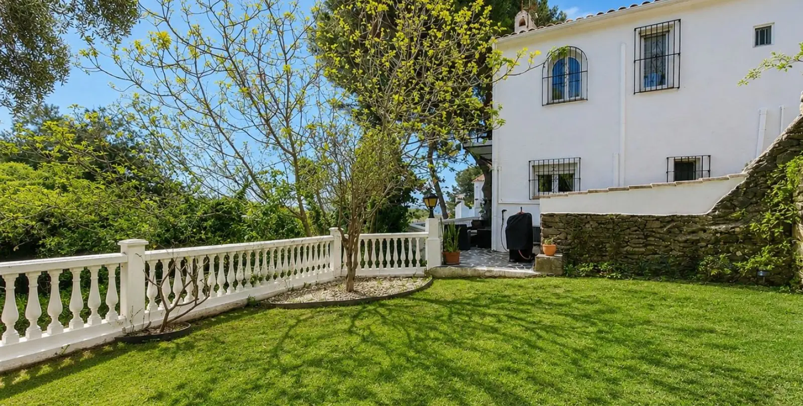 Продажа дома на две семьи в Benalmadena 2