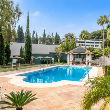 Sale of ground floor apartment in Aloha