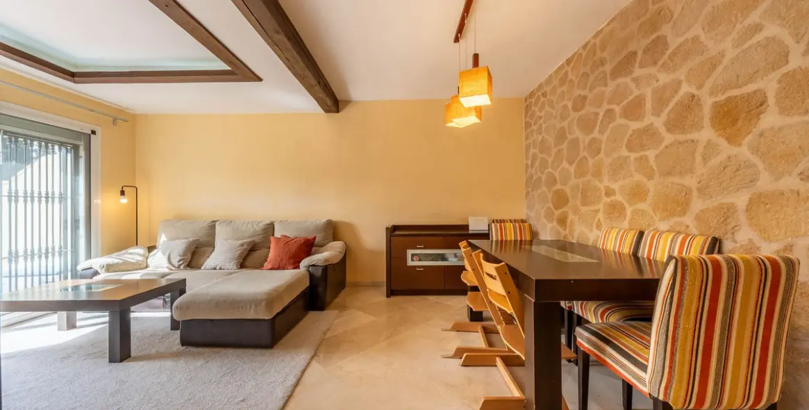 Продажа апартаментов на первом этаже в Aloha 8