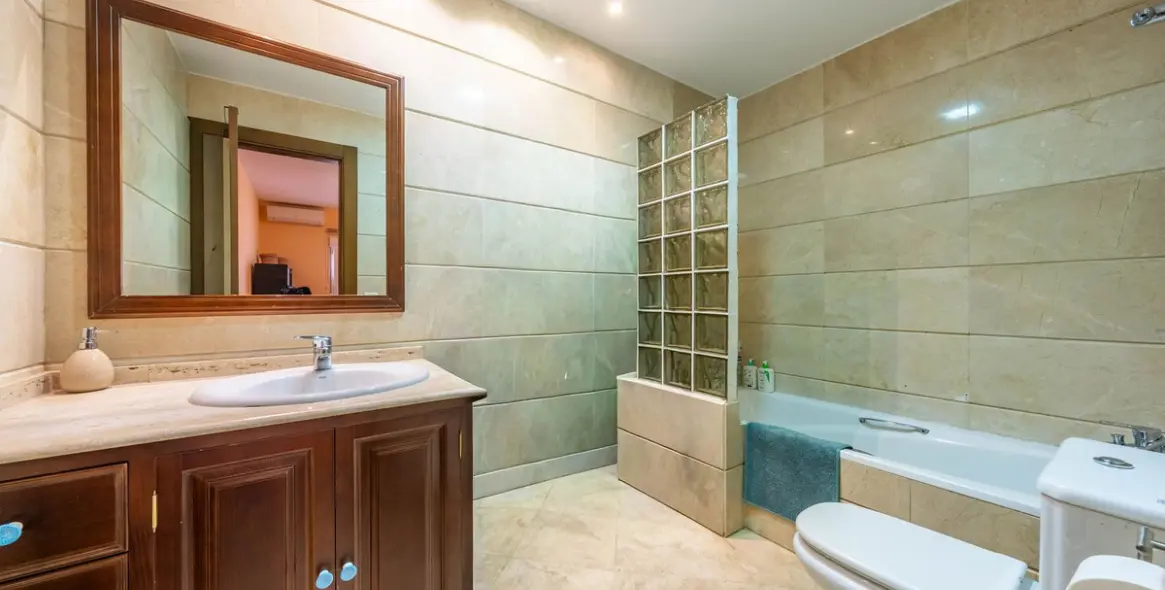 Продажа апартаментов на первом этаже в Aloha 16