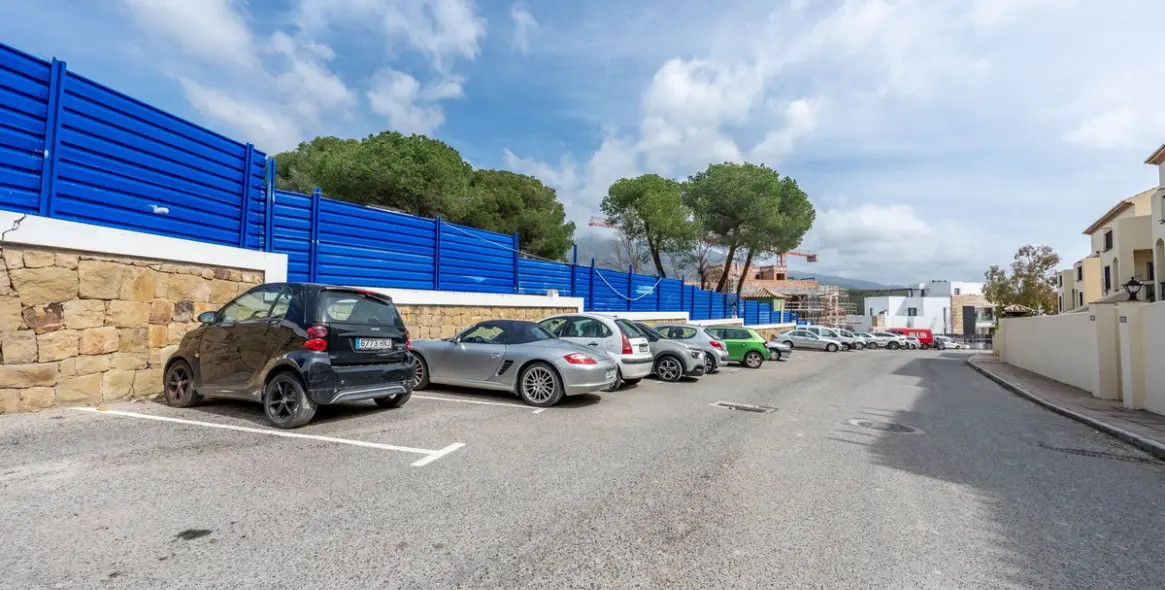 Продажа апартаментов на первом этаже в Aloha 22