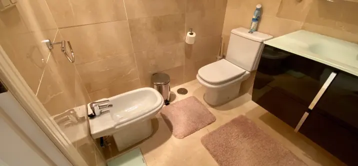 Venta de apartamento en planta media en Los Arqueros 4