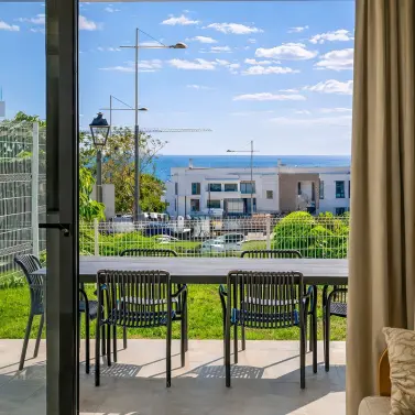Sale of ground floor apartment in Estepona