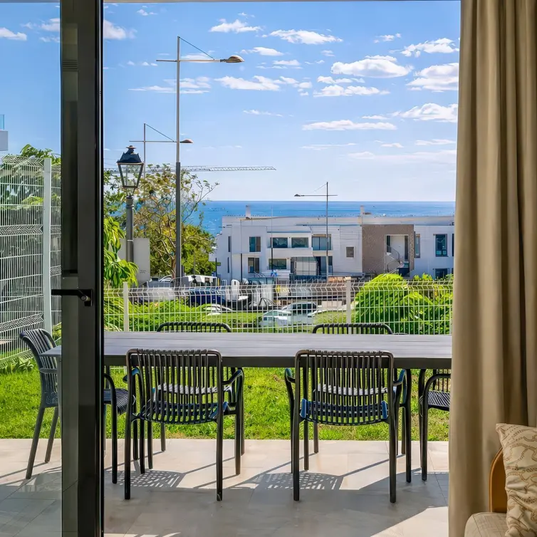 Sale of ground floor apartment in Estepona