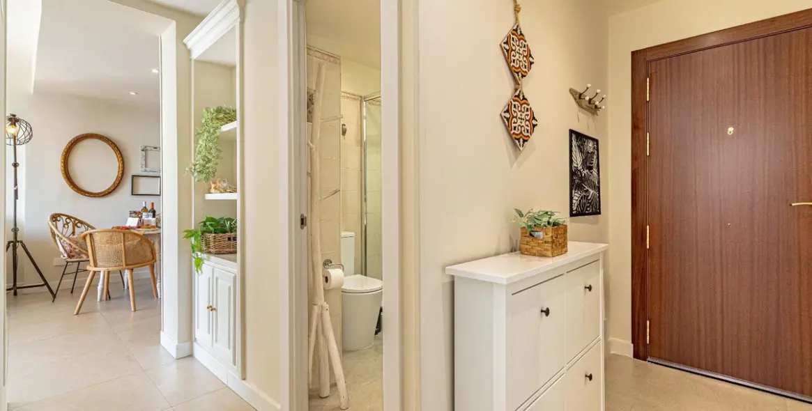 Venta de apartamento en planta media en Marbella 7