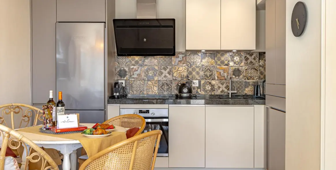 Venta de apartamento en planta media en Marbella 11