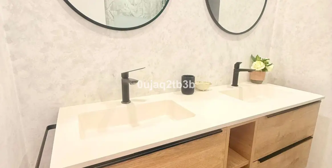 Продажа апартаментов на первом этаже в Nagüeles 14