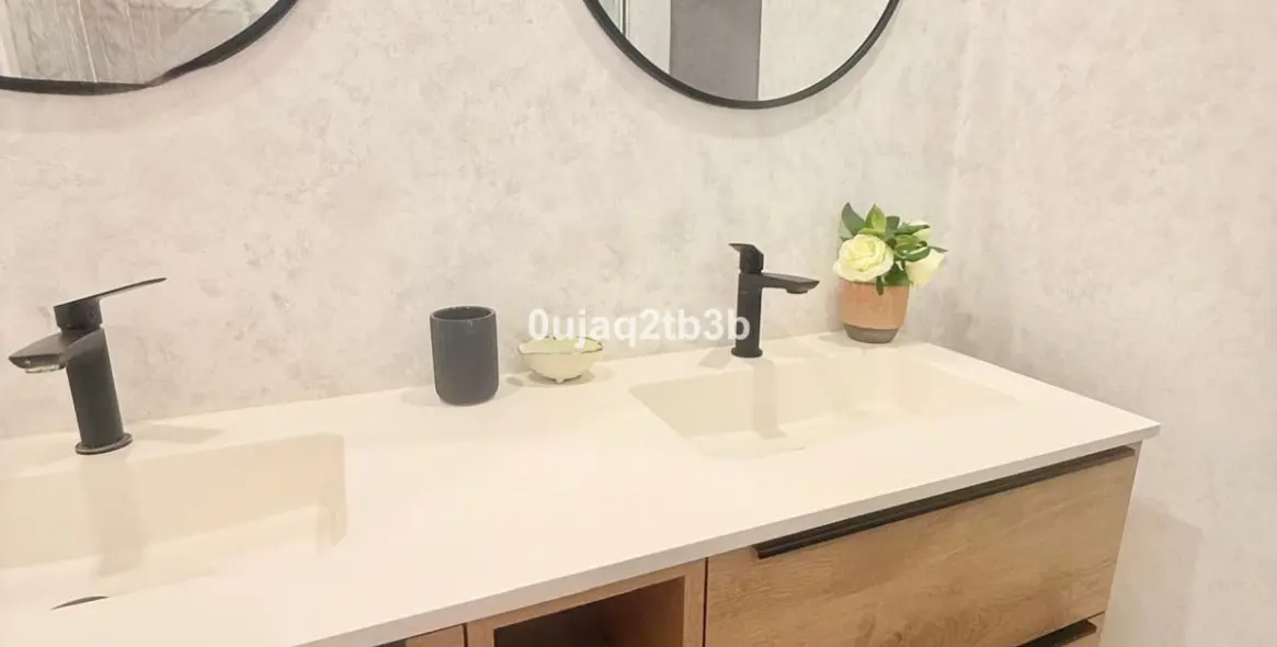 Продажа апартаментов на первом этаже в Nagüeles 19