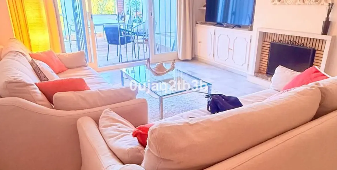 Продажа апартаментов на первом этаже в Nagüeles 20