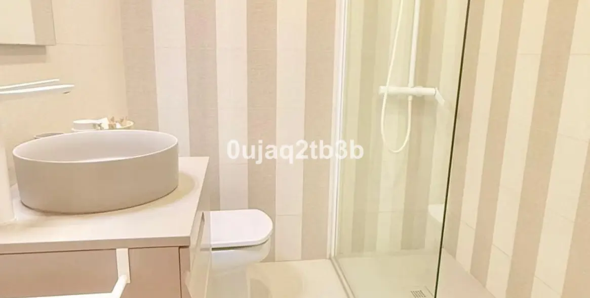 Продажа апартаментов на первом этаже в Nagüeles 21