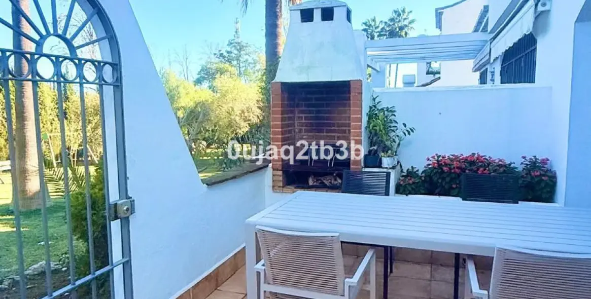 Продажа апартаментов на первом этаже в Nagüeles 22