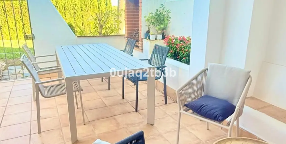 Продажа апартаментов на первом этаже в Nagüeles 23