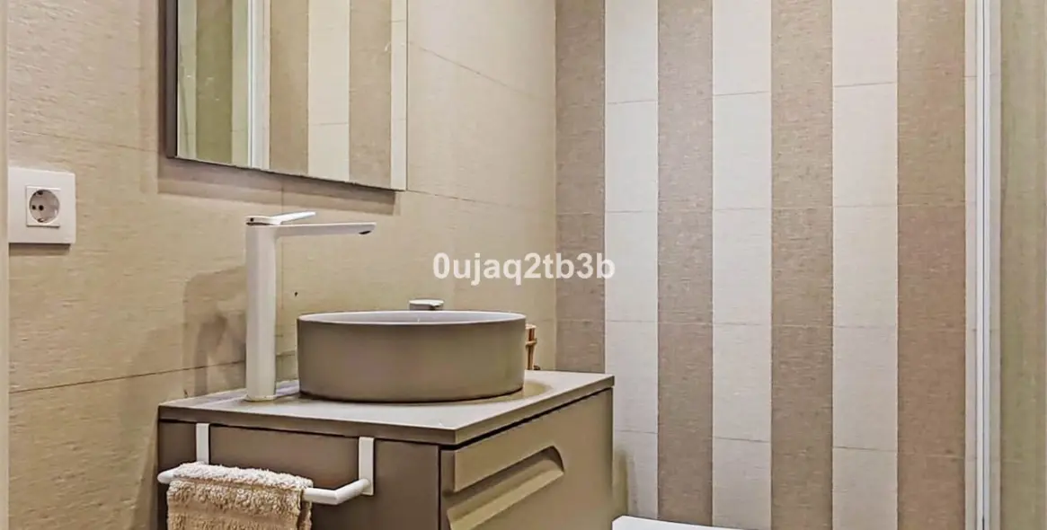 Продажа апартаментов на первом этаже в Nagüeles 33