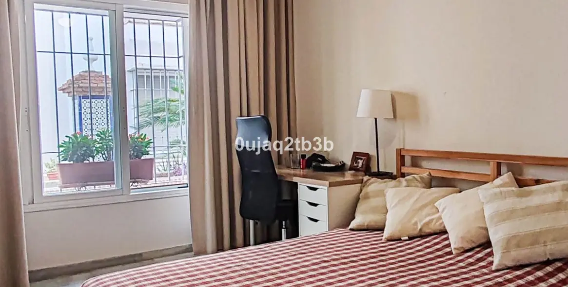 Продажа апартаментов на первом этаже в Nagüeles 35