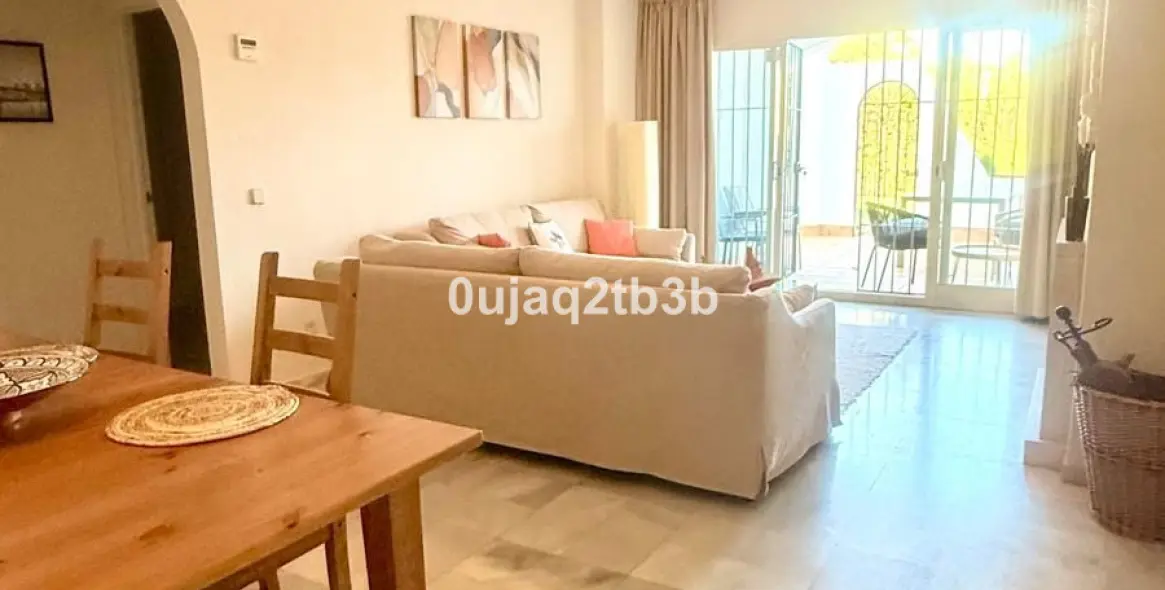 Продажа апартаментов на первом этаже в Nagüeles 38