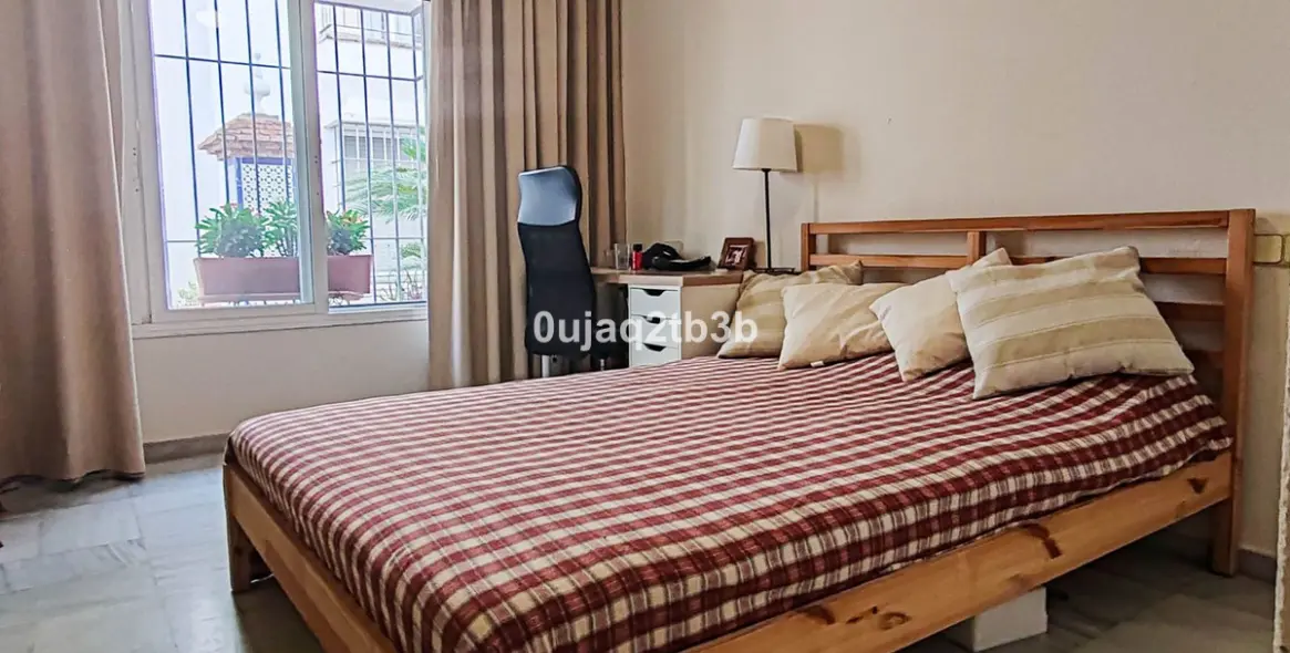 Продажа апартаментов на первом этаже в Nagüeles 46