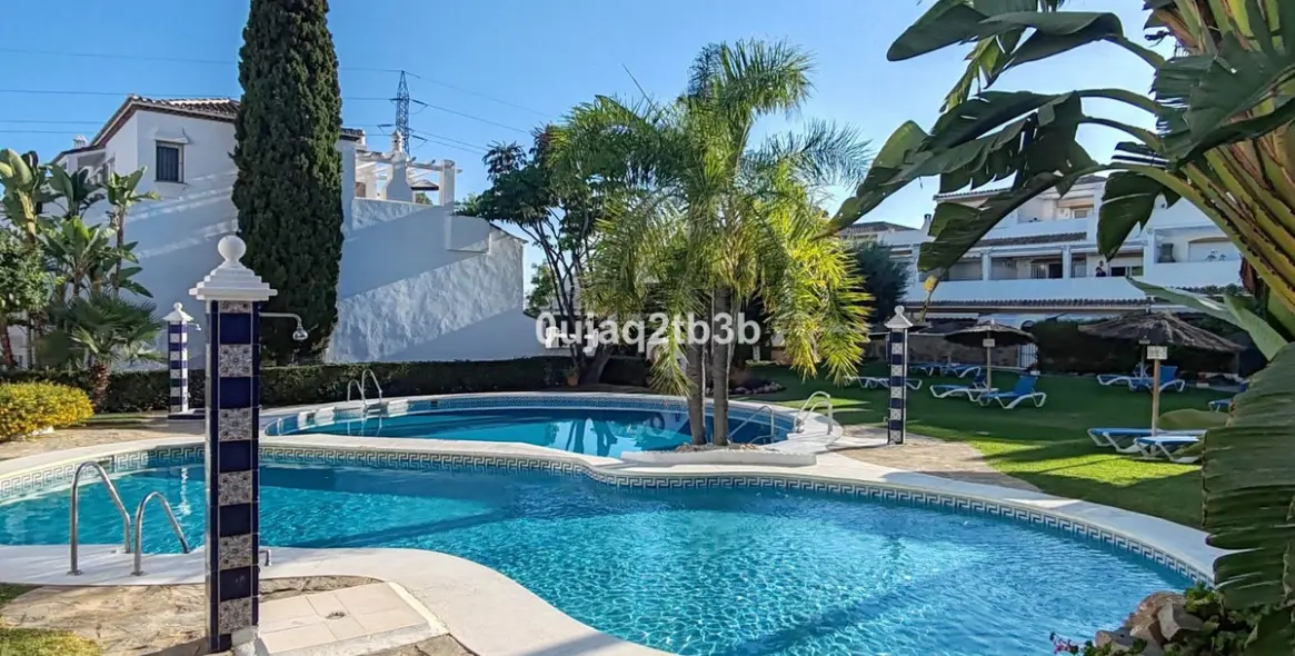 Продажа апартаментов на первом этаже в Nagüeles 55