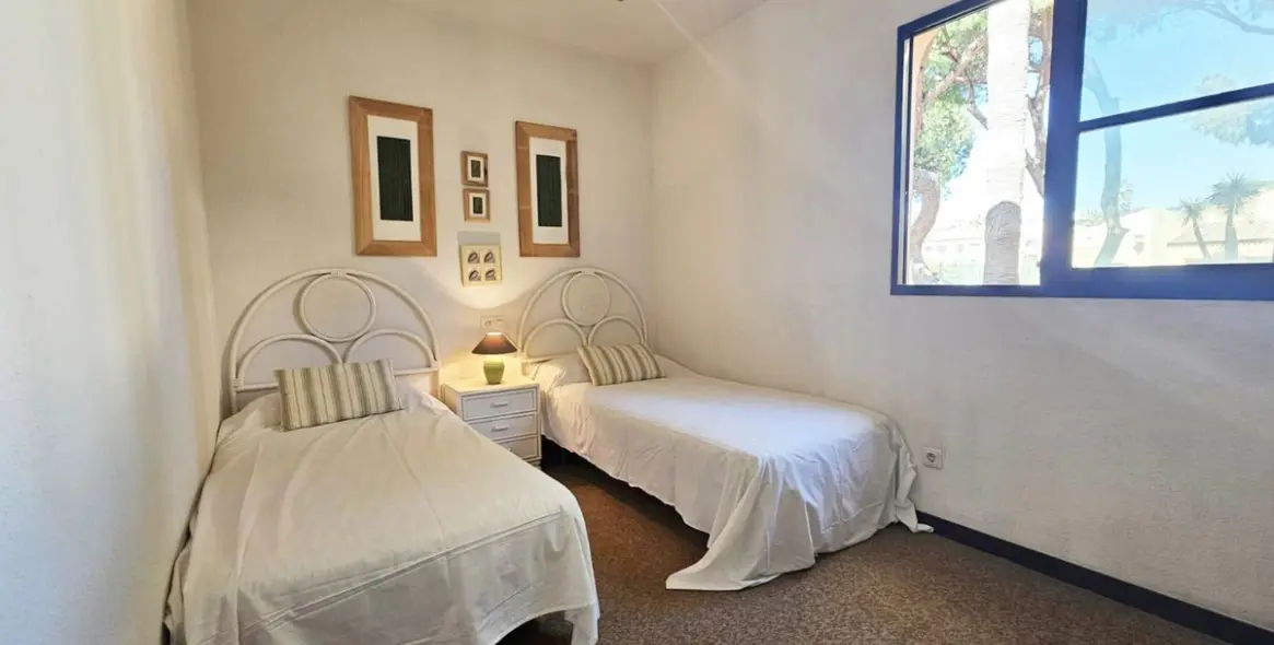 Venta de ático en Calahonda 8