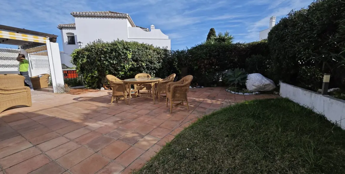 Продажа апартаментов на первом этаже в Benamara 14