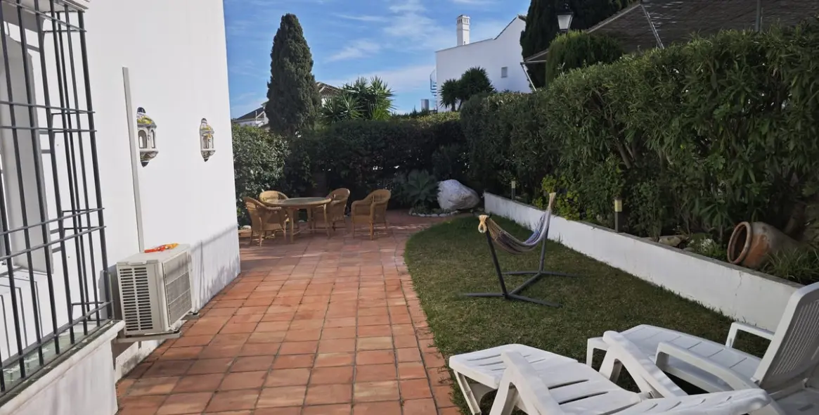 Продажа апартаментов на первом этаже в Benamara 20