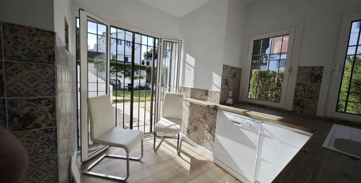 Продажа апартаментов на первом этаже в Benamara 23