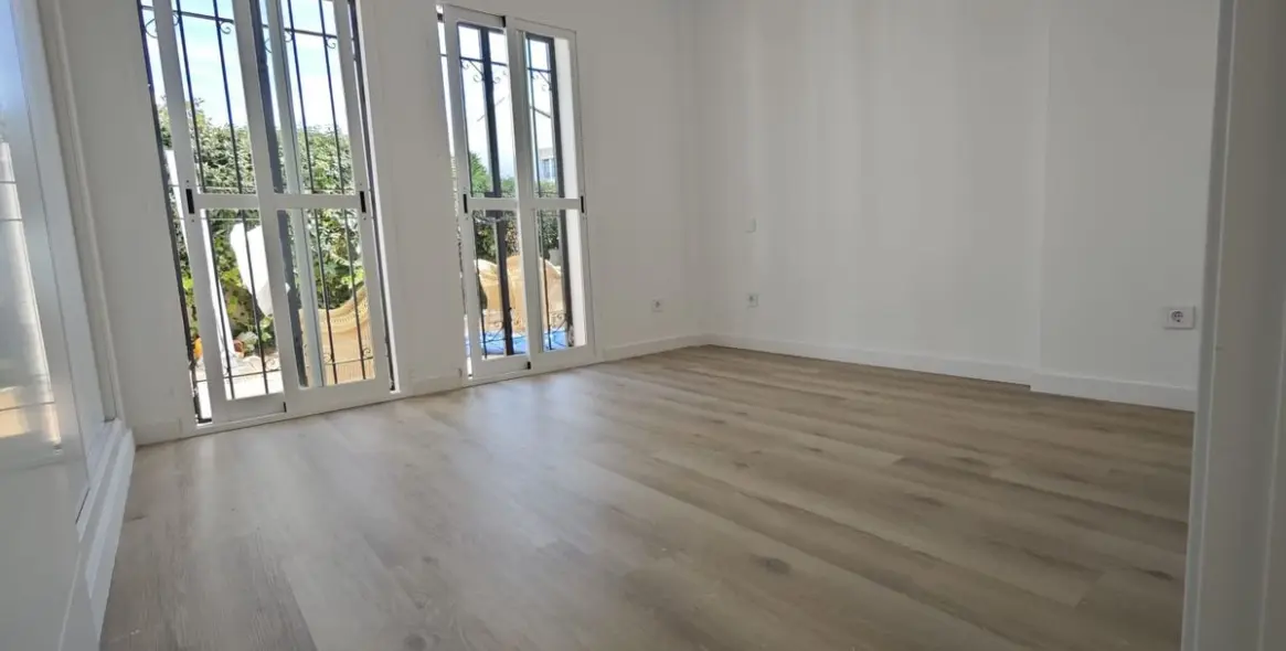 Продажа апартаментов на первом этаже в Benamara 29