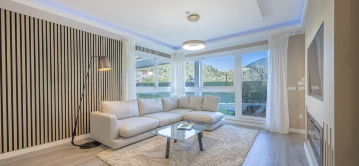 Venta de apartamento en planta baja en Benahavís 1