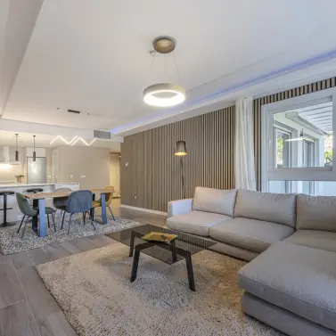 Venta de apartamento en planta baja en Benahavís