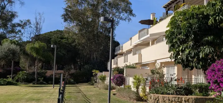 Продажа апартаментов на среднем этаже в Elviria 4