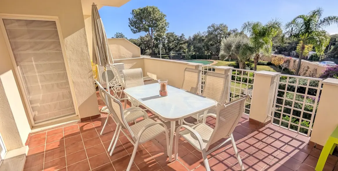 Venta de apartamento en planta media en Elviria 7