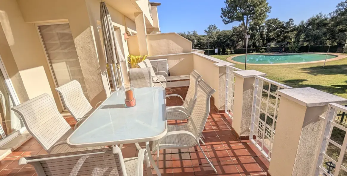 Venta de apartamento en planta media en Elviria 9