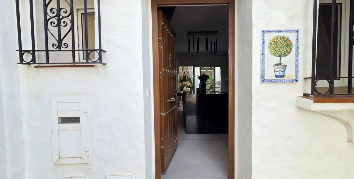 Продажа таунхауса в Nueva Andalucía 6
