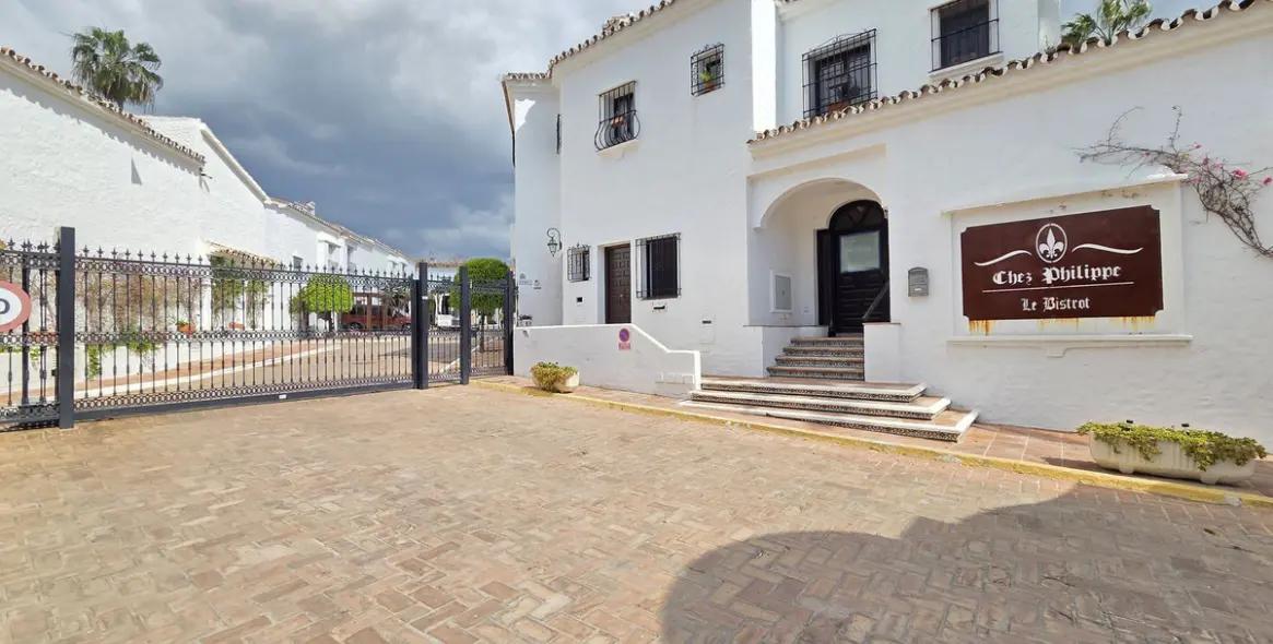 Продажа таунхауса в Nueva Andalucía 34