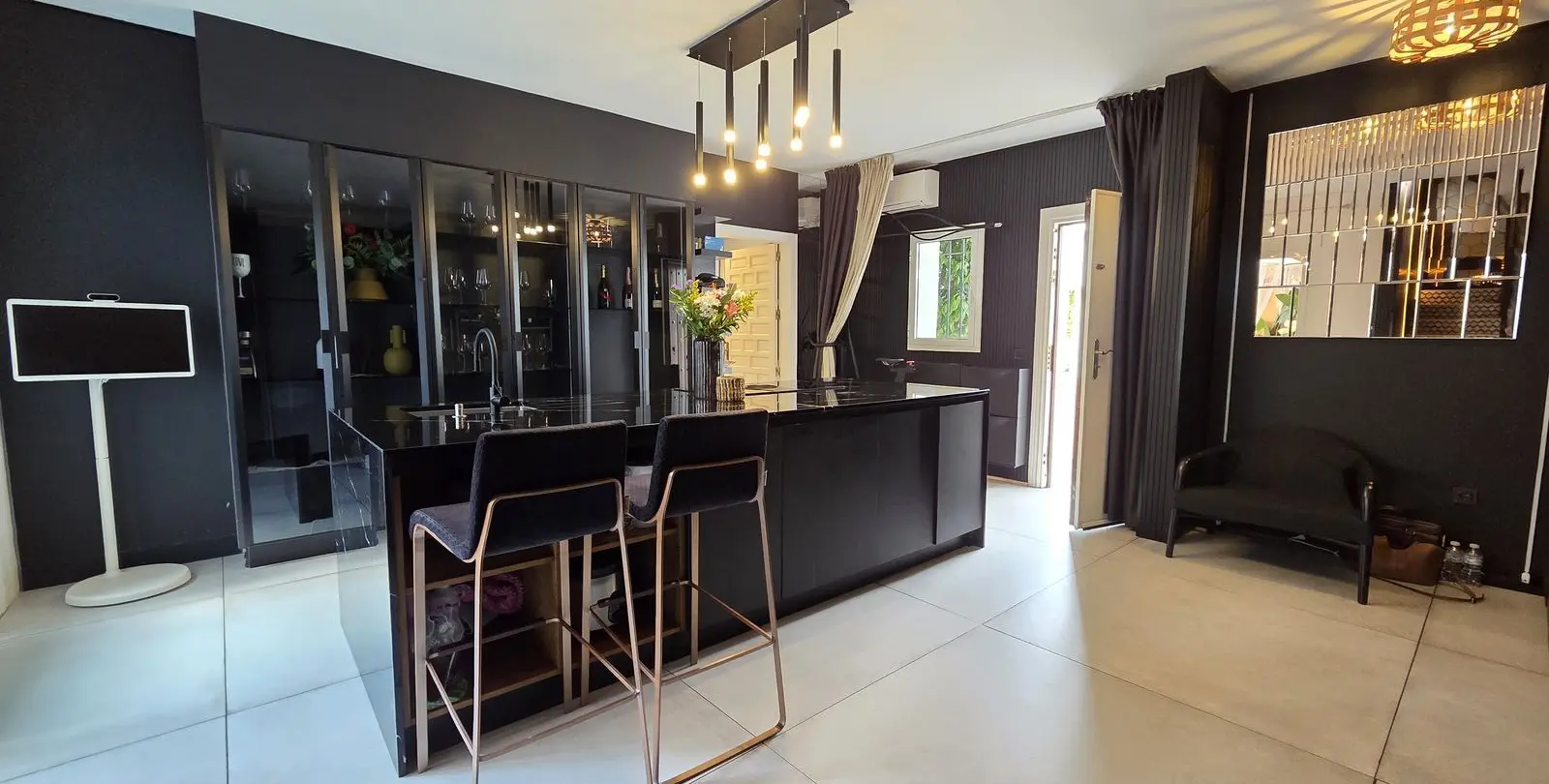 Sale of townhouse in Nueva Andalucía 10