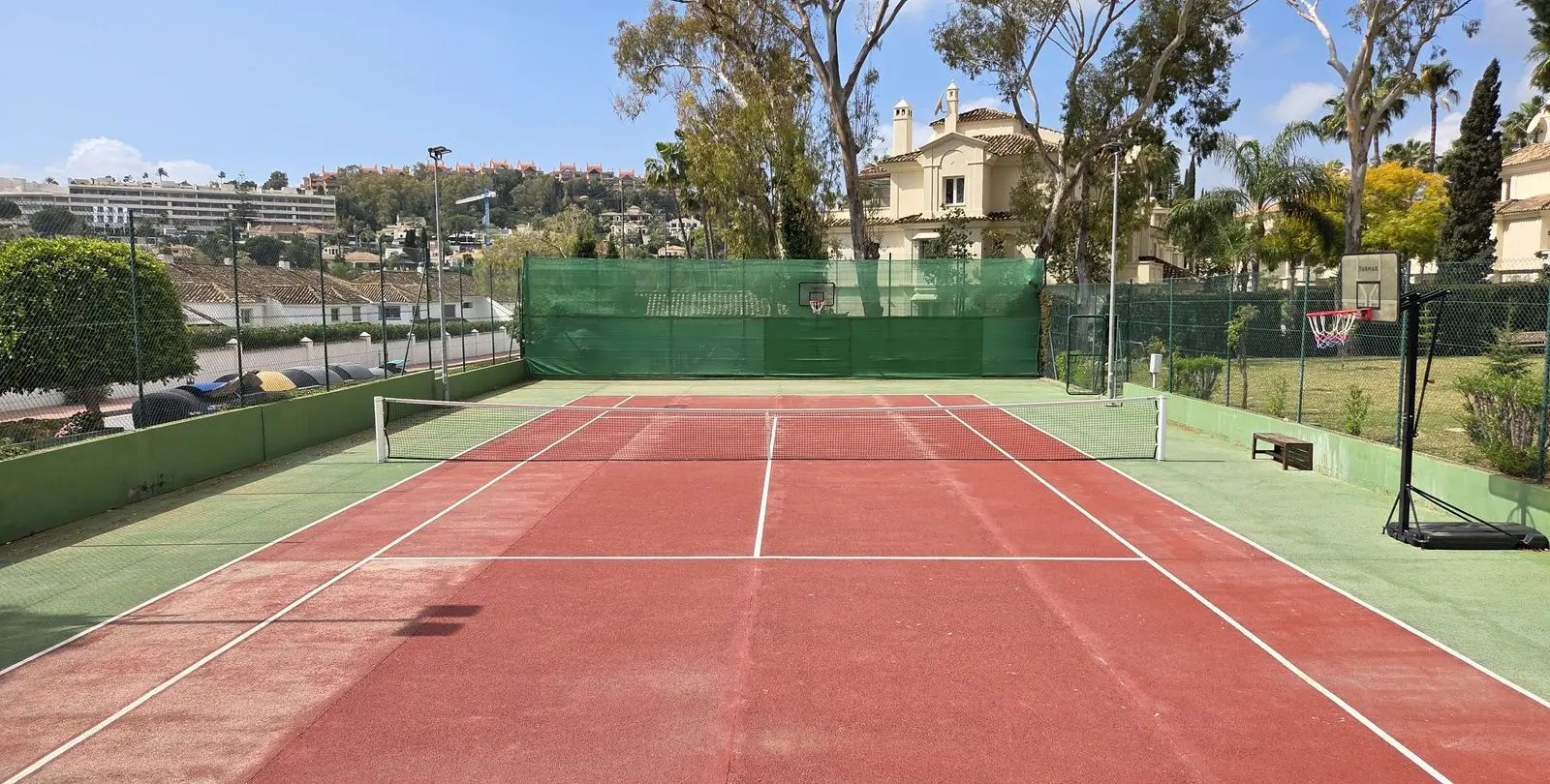 Sale of townhouse in Nueva Andalucía 32