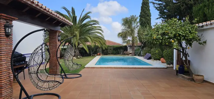 Sale of detached villa in Alhaurín de la Torre 0