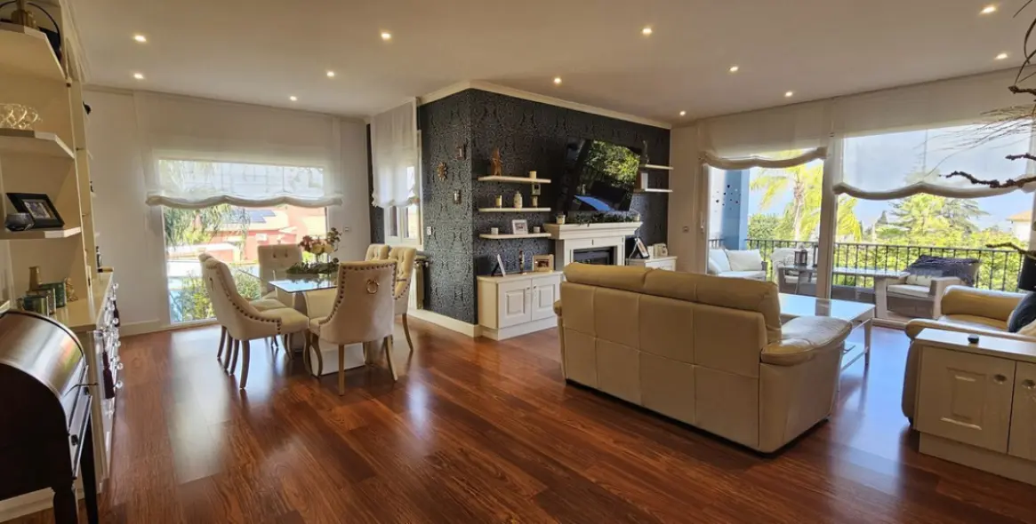 Sale of detached villa in Alhaurín de la Torre 13